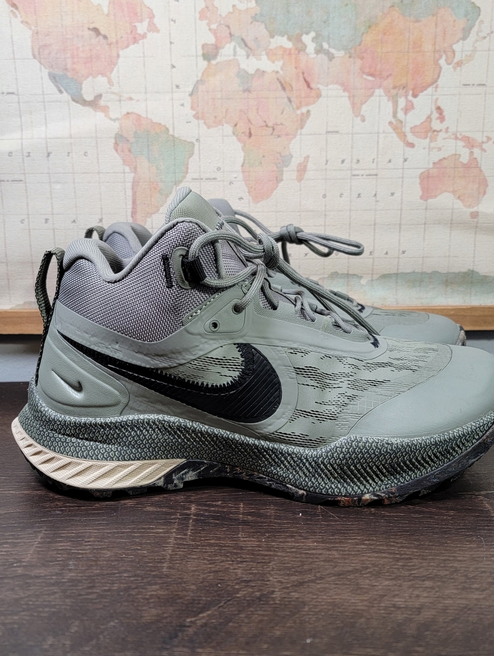 BRAND NEW Nike React SFB Carbon "DARK STUCCO"Men's Size 10.5